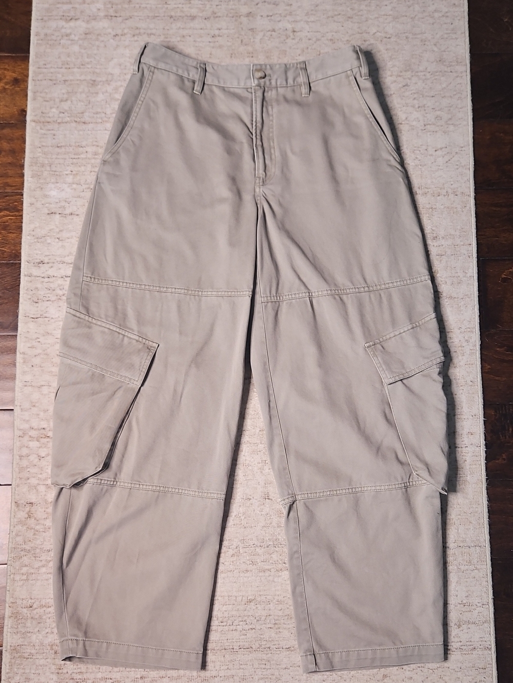 FRAME The Bubble Cargo Pants - Picture 5 of 10